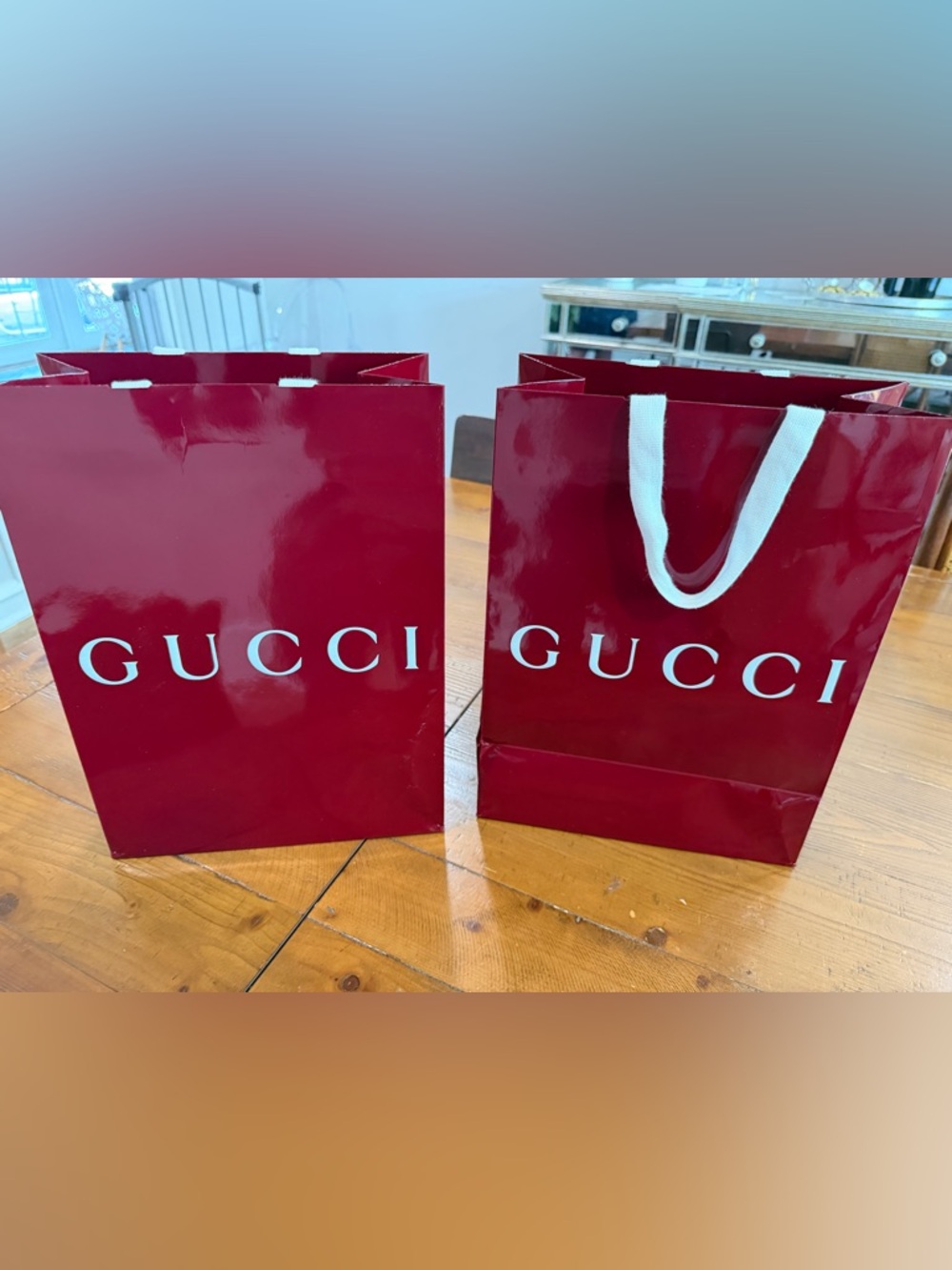 NWOT: Set of two Gucci Burgundy Glossy Paper shopping bags with White Logo - Picture 2 of 2
